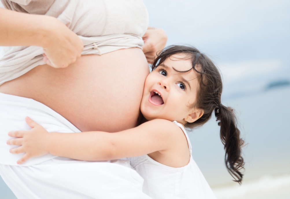 Chiropractic care in Cleveland for a pregnant mother
